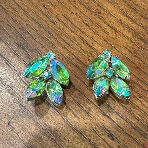 Vintage aurora borealis  Green Leaf Crystal Earrings